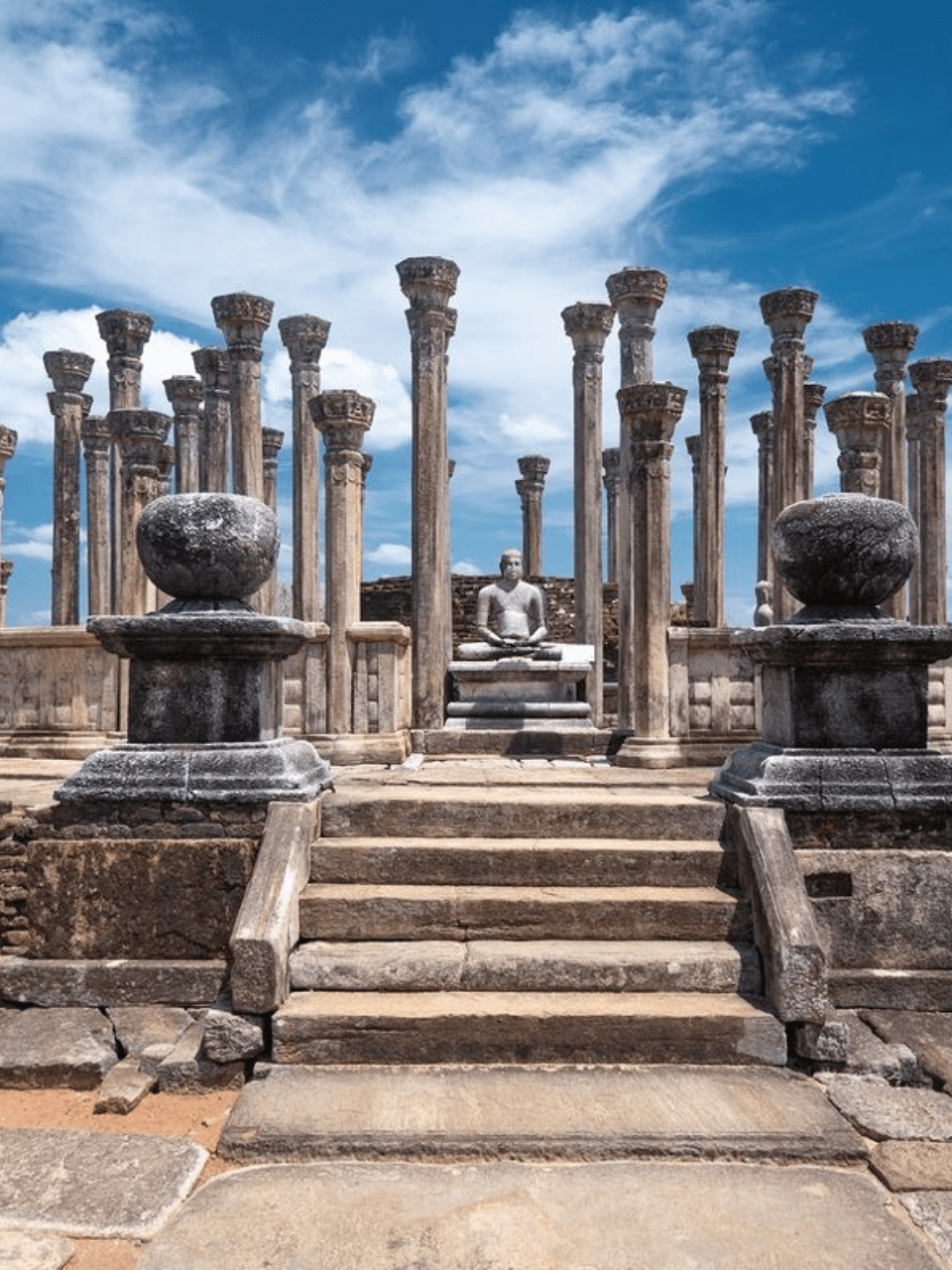 Polonnaruwa – Medieval Kingdom Ruins